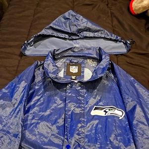 SEAHAWKS RAIN COAT SIZE XL